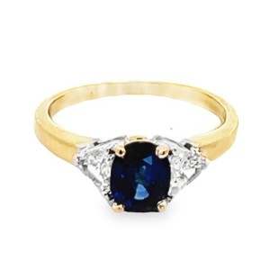 Estate 18kt Yellow Gold Oval Sapphire And Diamond Three Stone Ring